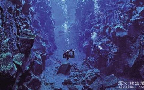 世界上最深的海沟：马里亚纳海沟，10882米，仅次于日本